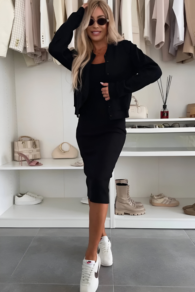 NIKA | ROBE MIDI ET GILET CONFORTABLES