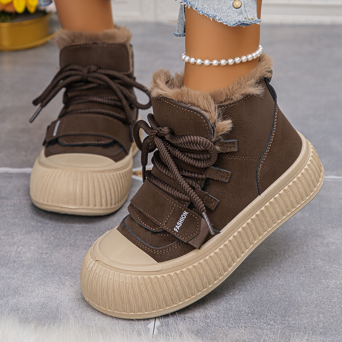 Nora | Gefütterte Mid-Top Winterstiefel