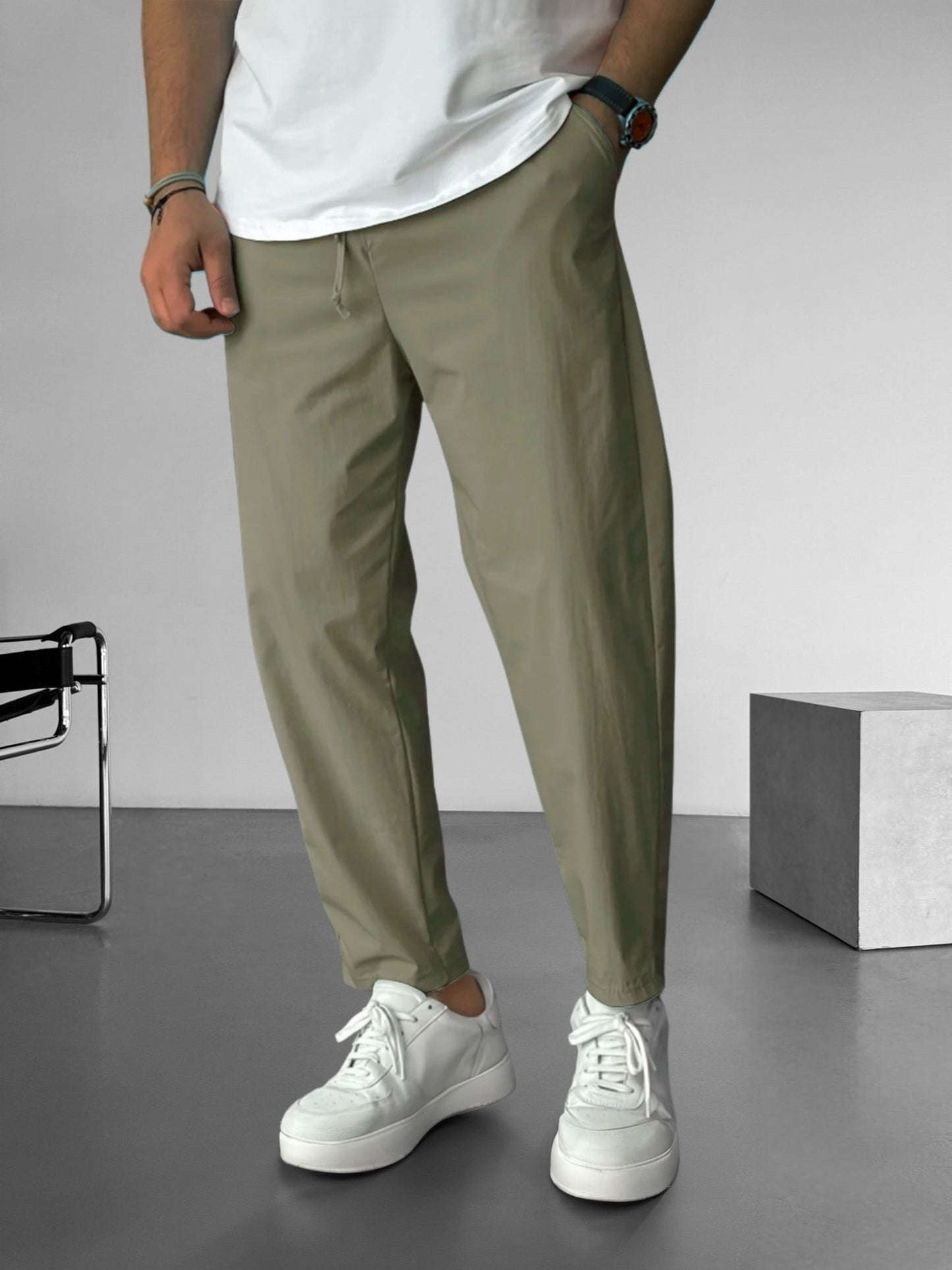 Essential Tapered-Hose mit Kordelzug 