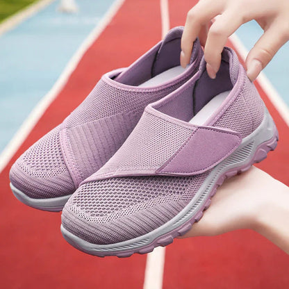 Aeris Wide-Fit Velcro Sneakers