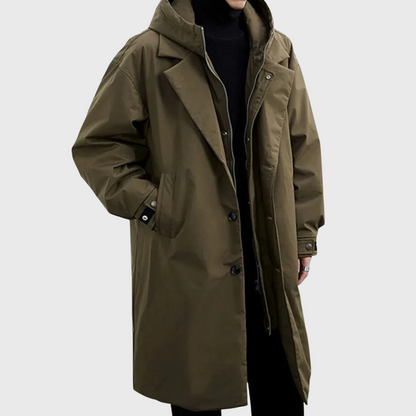 Wind- und wasserdichte Jacke mit Kapuze