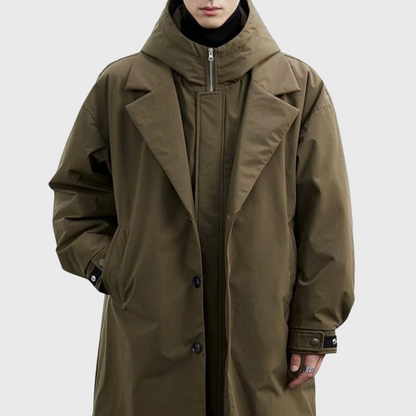 Wind- und wasserdichte Jacke mit Kapuze