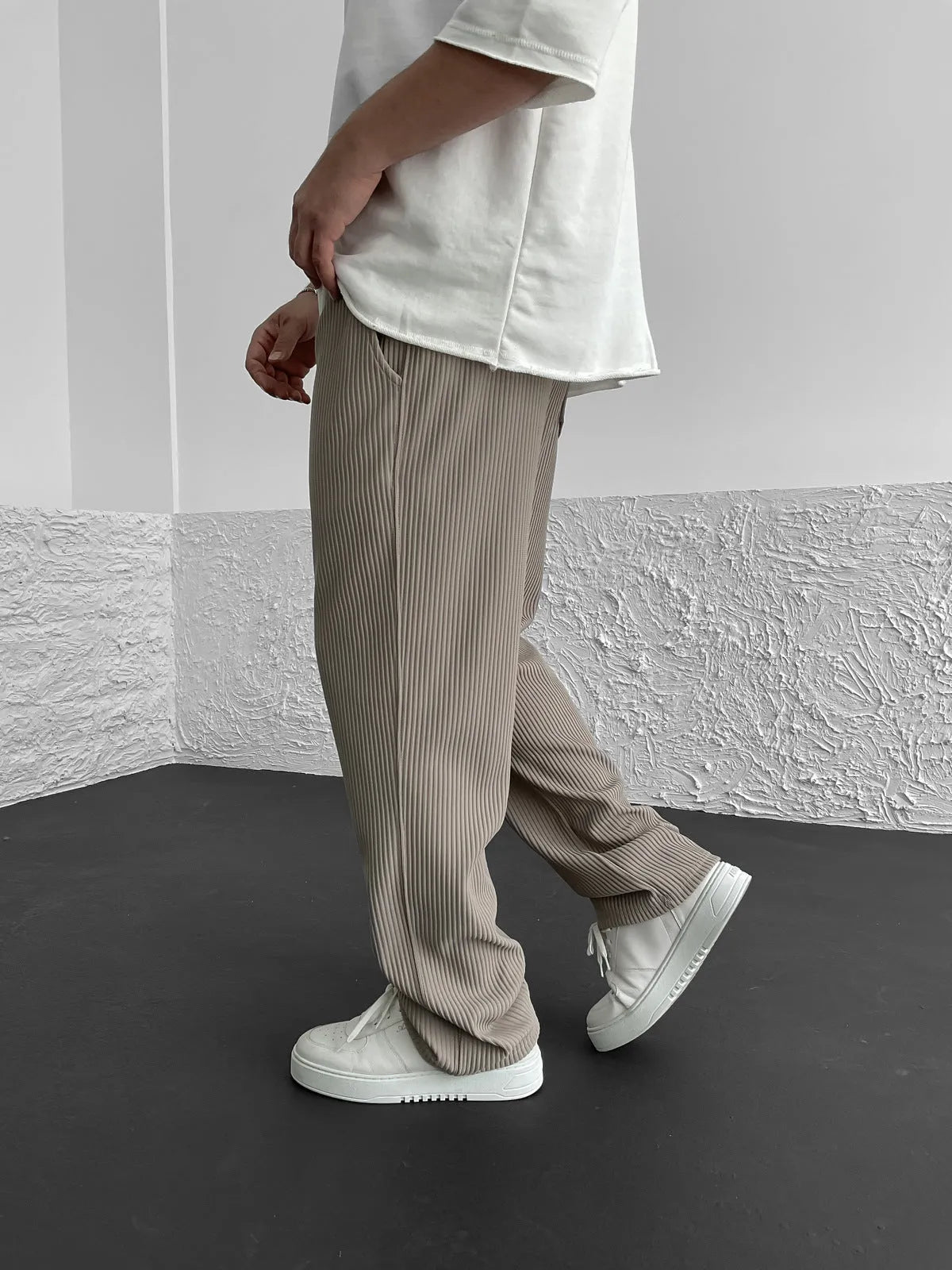 Gerippte Hose mit entspannter Passform