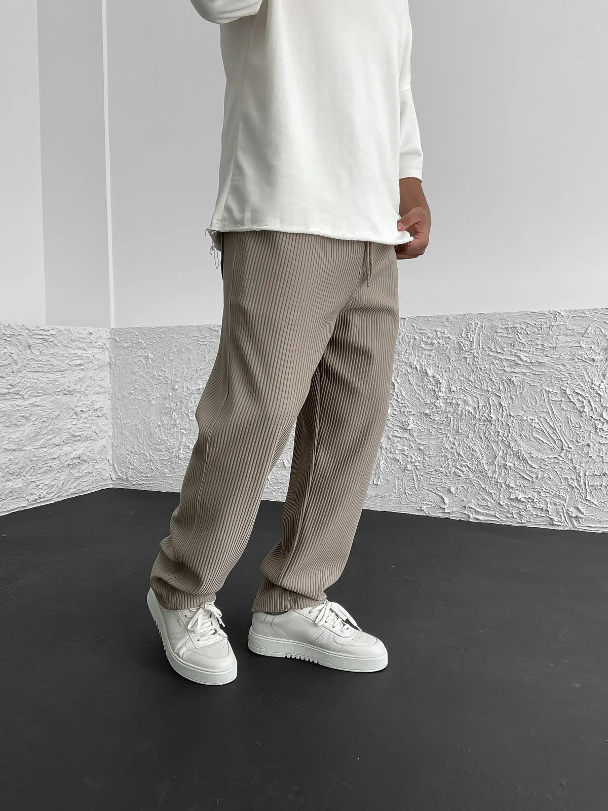 Gerippte Hose mit entspannter Passform