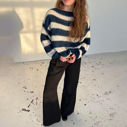 Clara | Entspannter gestreifter Strickpullover