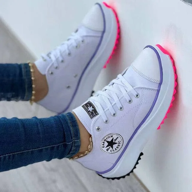 Chaussures orthopédiques à la mode