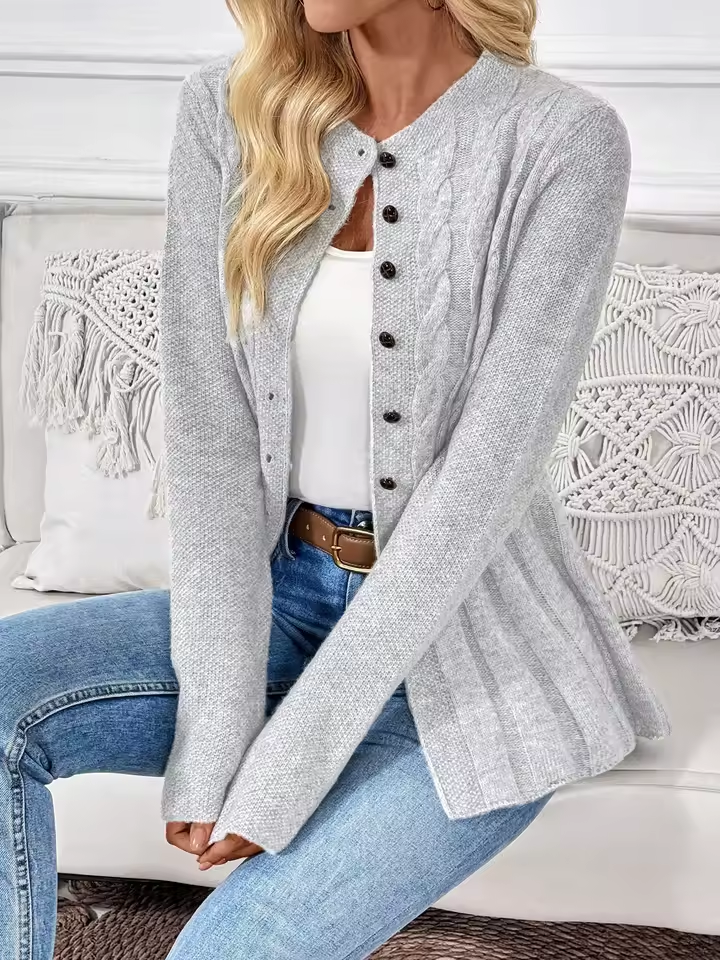 Clara | Strukturierter Strick-Cardigan mit Knöpfen