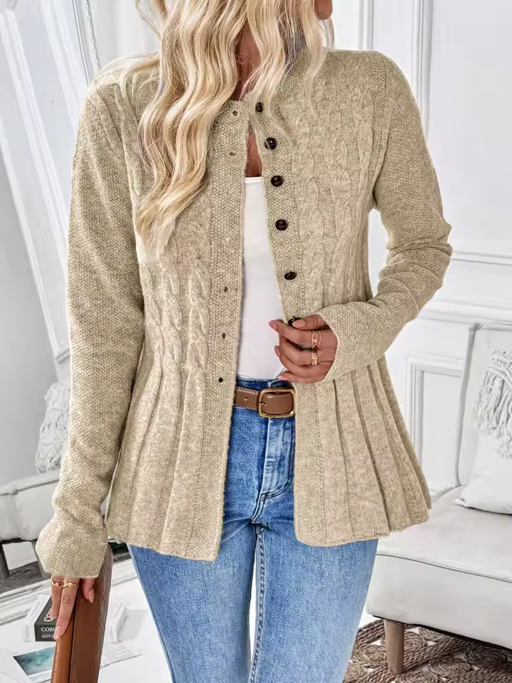 Clara | Strukturierter Strick-Cardigan mit Knöpfen