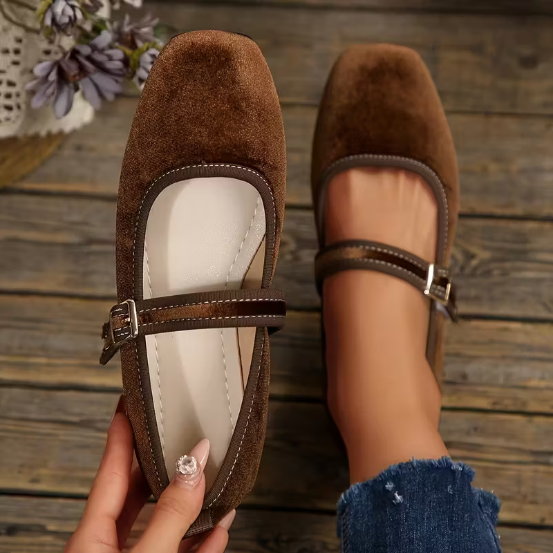 BelleRue | Vintage Mary-Jane-Ballerinas mit eckiger Kappe