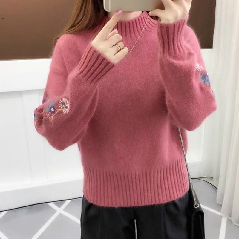 Veganer Grobstrickpullover aus Faux-Kaschmir mit Blumenstickerei